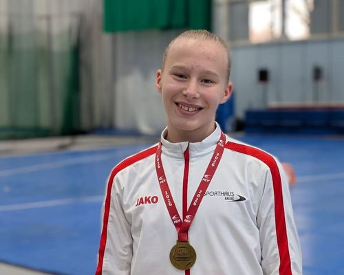 Paul Faupel gewinnt Hessentitel im Kugelstoß der M14